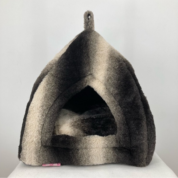 Coco Lane Couture Cat Coco Lane Couture Cat Dog Small Bed Poshmark